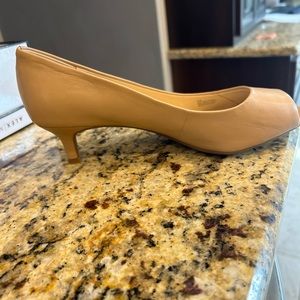 Alex Marie peep toe kitten heel- size 8.5